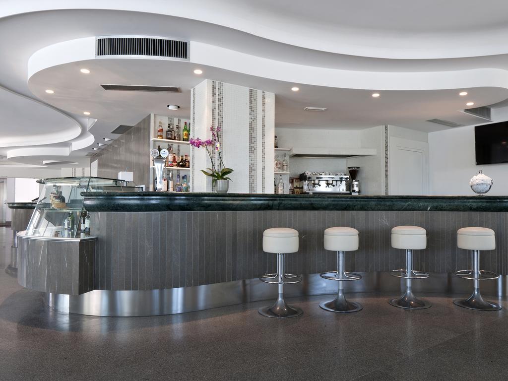 Hotel Eden Alba Adriatica Extérieur photo