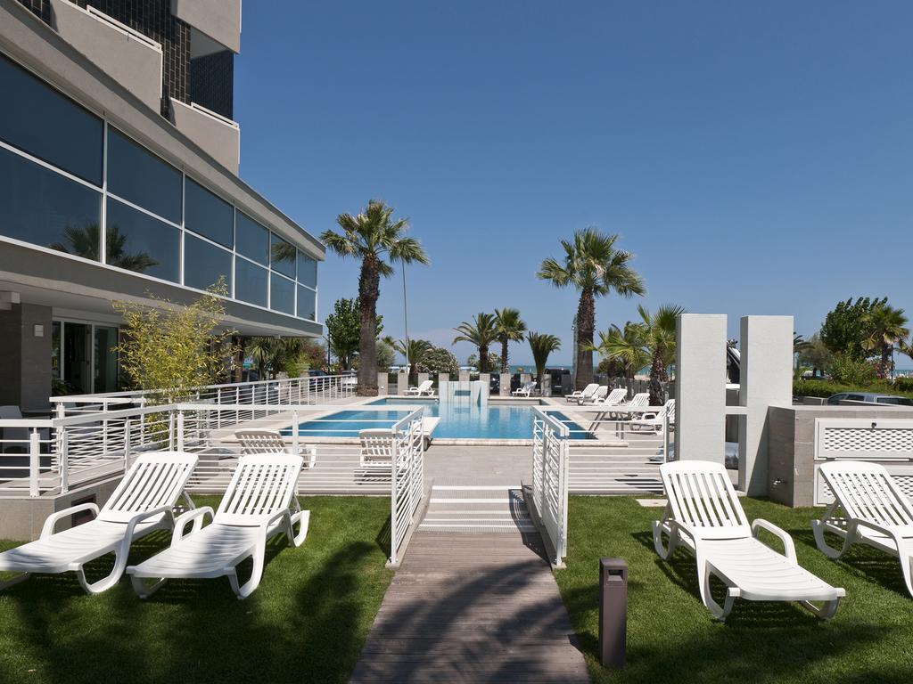 Hotel Eden Alba Adriatica Extérieur photo